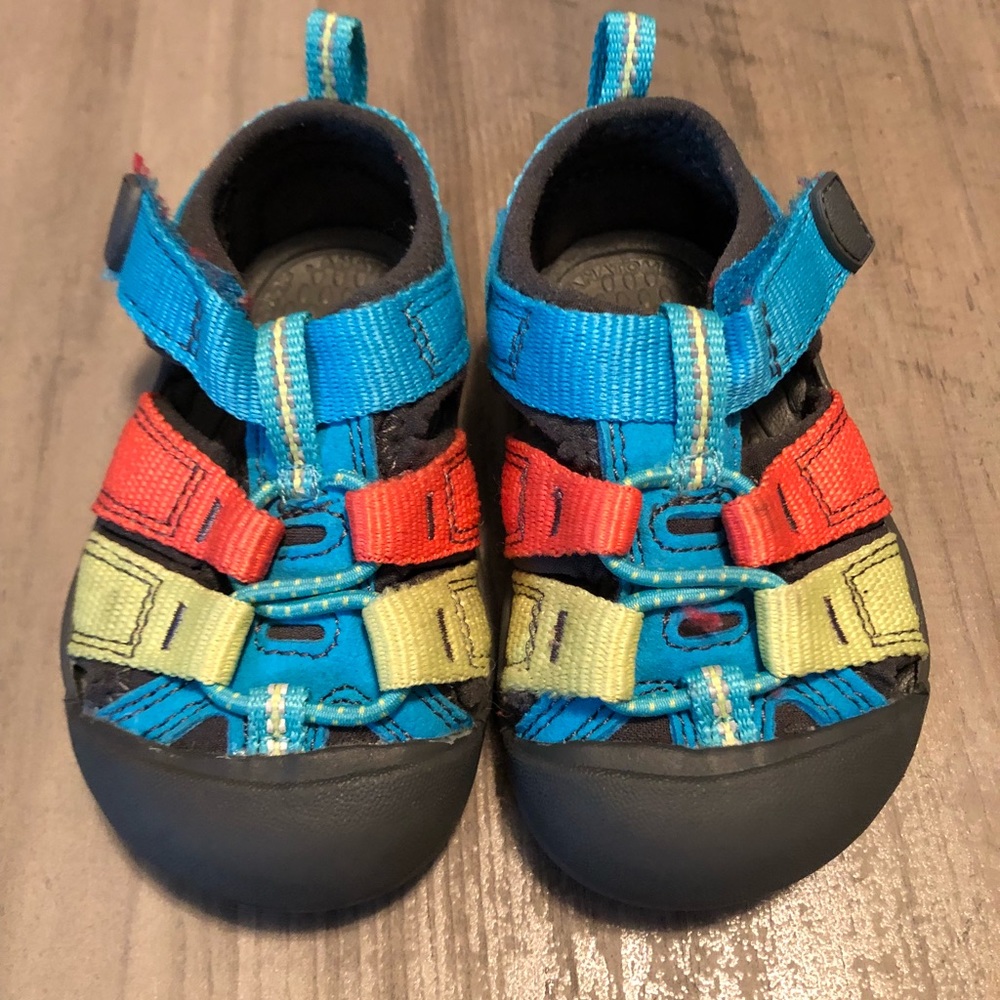 EUC KEEN Newport H2 TOTS Newport Atto toddler 4